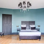 O Chateau Ξενοδοχείο 4*