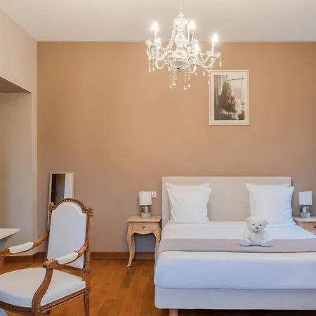 O Chateau فندق 4*